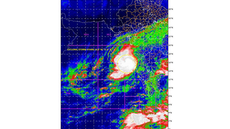 അറബിക്കടലിൽ ക്യാർ ചുഴലിക്കാറ്റ്; ശക്തമായ മഴക്ക് സാധ്യത