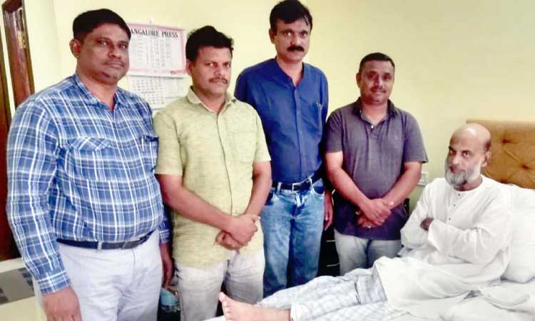 വെ​ൽ​ഫെ​യ​ർ ഫോ​റം നേ​താ​ക്ക​ൾ മ​അ്​​ദ​നി​യെ സ​ന്ദ​ർ​ശി​ച്ചു