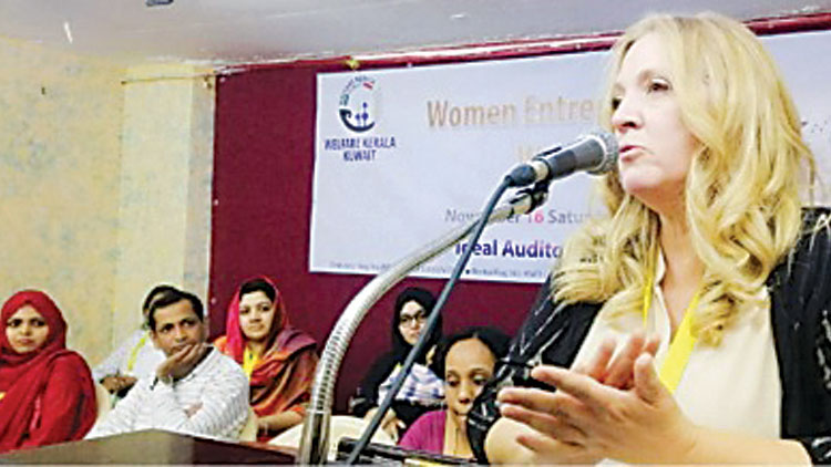 പെ​ൺ​ക​രു​ത്ത്​ വി​ളി​ച്ചോ​തി വെ​ൽ​ഫെ​യ​ർ  വ​നി​ത സം​രം​ഭ​ക​ത്വ ശി​ൽ​പ​ശാ​ല