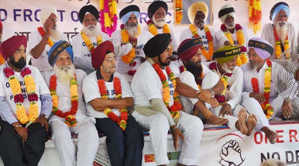 ബിഹാര്‍ തെരഞ്ഞെടുപ്പ്: വിമുക്ത ഭടന്മാരുടെ സമരം തീര്‍ക്കാന്‍ തിരക്കിട്ട നീക്കം