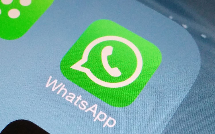 ഒരു വാട്സ്ആപ് പുകില്‍