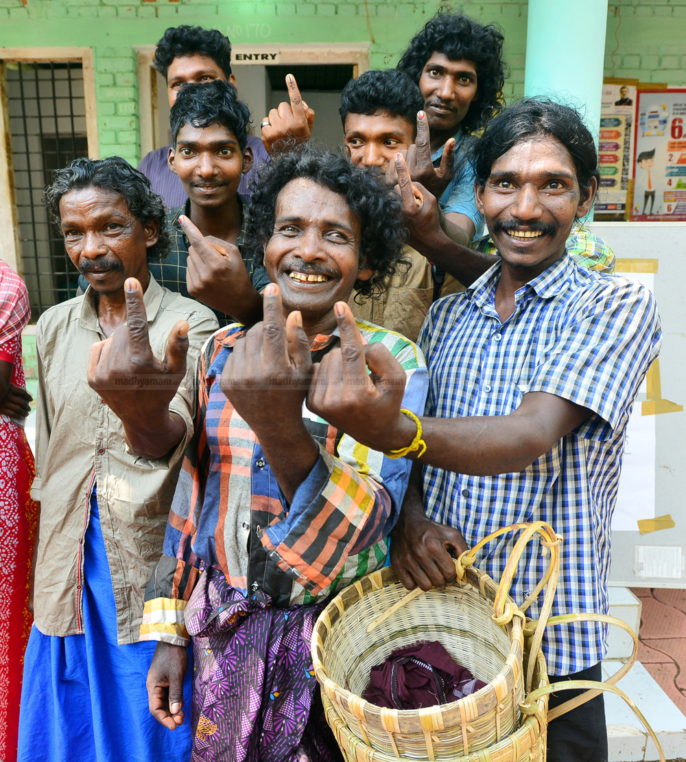 വോ​ട്ടൊഴുകി