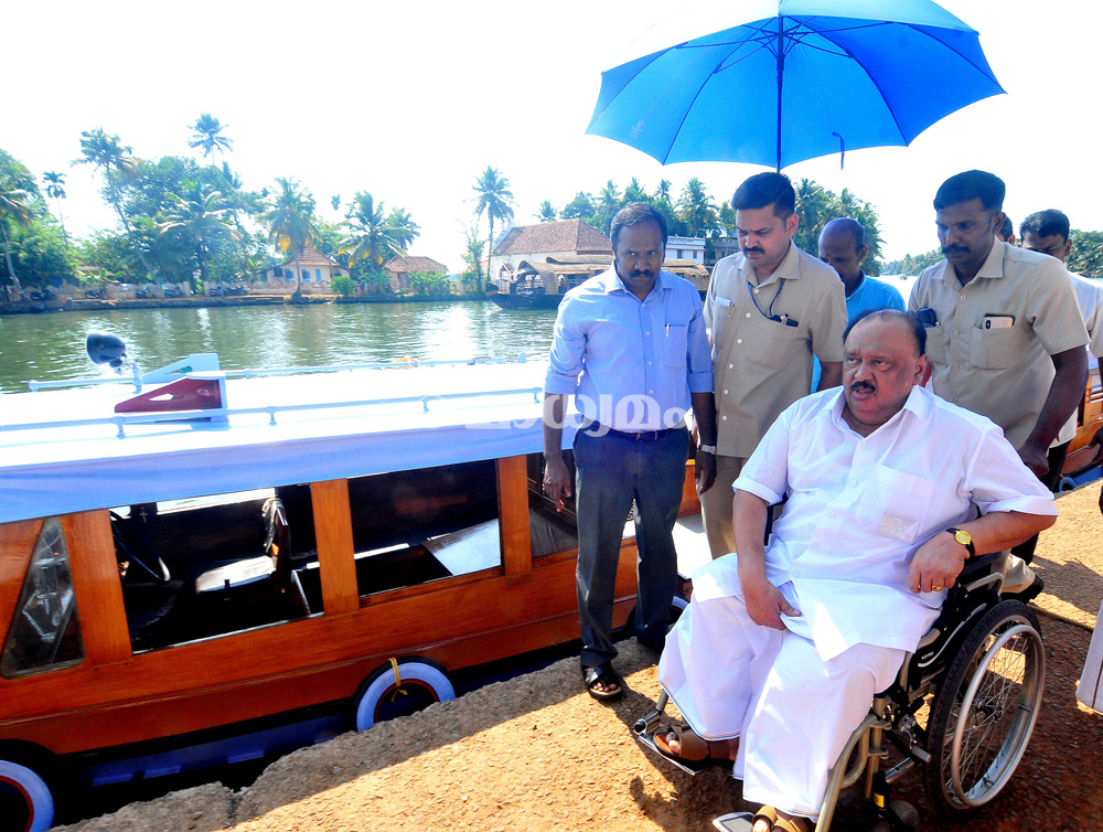 വോ​ട്ടൊഴുകി