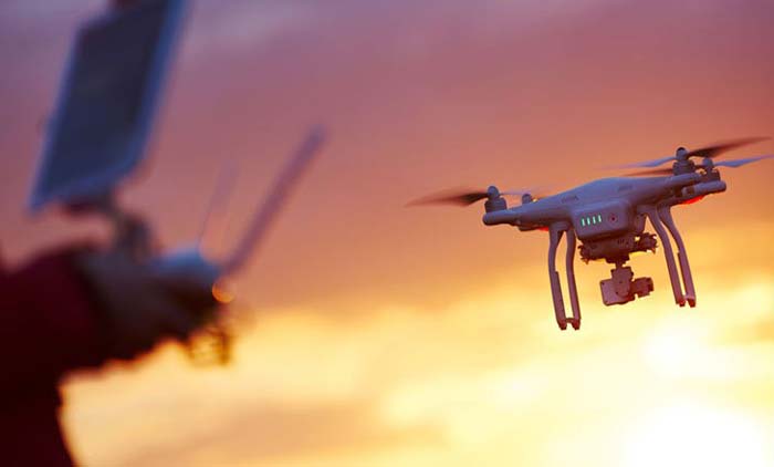 ഡ്രോ​ൺ വ​ധ​ത്തി​ന്​ ​‘വി​ൻ​ഡ്​​ഷീ​ർ’  െഎ​ഡ​ക്​​സി​ൽ