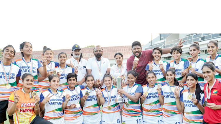 സീനിയര്‍ വനിത ഹോക്കി: ഹരിയാനക്ക്​ കിരീടം
