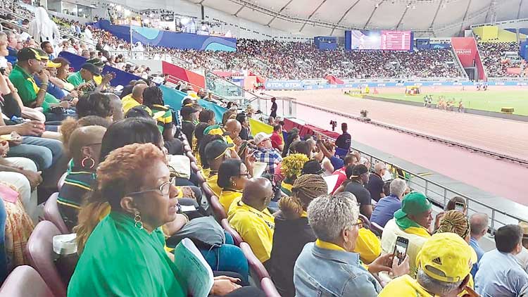 ലോ​​​ക അ​​​ത്​​​​ല​​​റ്റി​​​ക്സ്​ ചാ​​​മ്പ്യ​​​ൻ​​​ഷി​​​പ് : കൊടിയിറങ്ങിയത്​ കൺനിറയെ വിസ്​മയങ്ങളൊരുക്കി