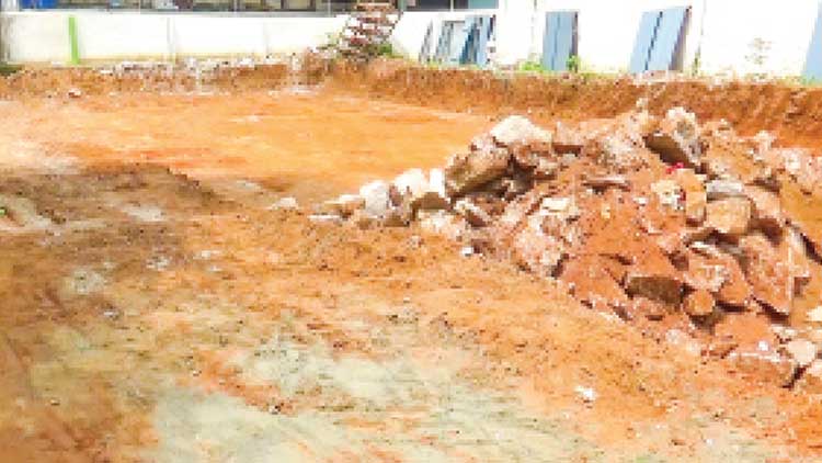 മൂ​ല​ങ്കാ​വ് ഗ​വ. ഹൈസ്‌​കൂ​ള്‍: കെ​ട്ടി​ടം പൊ​ളി​ച്ച​ത് വി​വാ​ദ​ത്തി​ൽ;  വി​ജി​ല​ന്‍സ് അ​ന്വേ​ഷ​ണം തുടങ്ങി