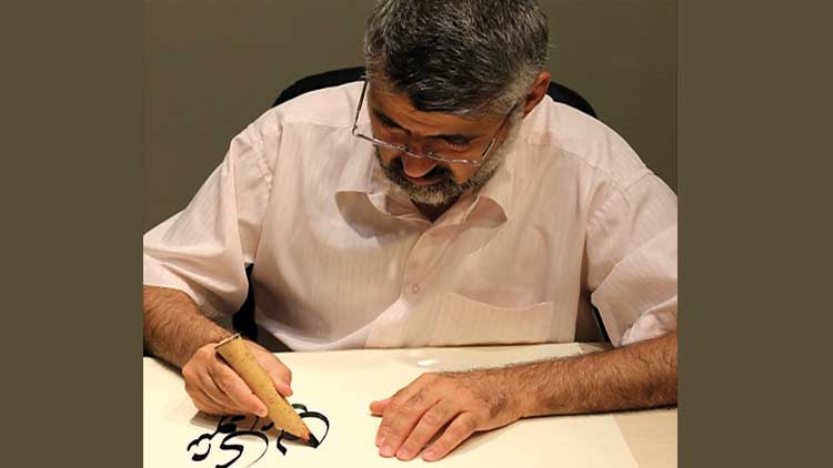 ത​ട​വു​കാ​ർ​ക്ക് കാ​ലി​ഗ്ര​ഫി  പ​ഠ​ന​മൊ​രു​ക്കി ഷാ​ർ​ജ