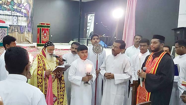 സ്​​നേ​ഹ സ​ന്ദേ​ശ​വു​മാ​യി  ക്രി​സ്​​മ​സ്​ ആ​ഘോ​ഷം