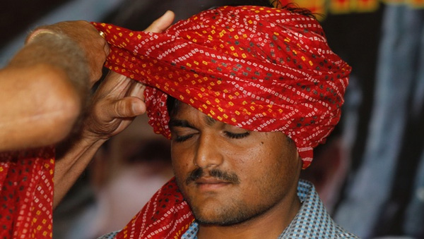 പട്ടേല്‍ സമരം; പൊലീസ് ക്രൂരതകള്‍ അന്വേഷിക്കാന്‍ സി.ഐ.ഡി