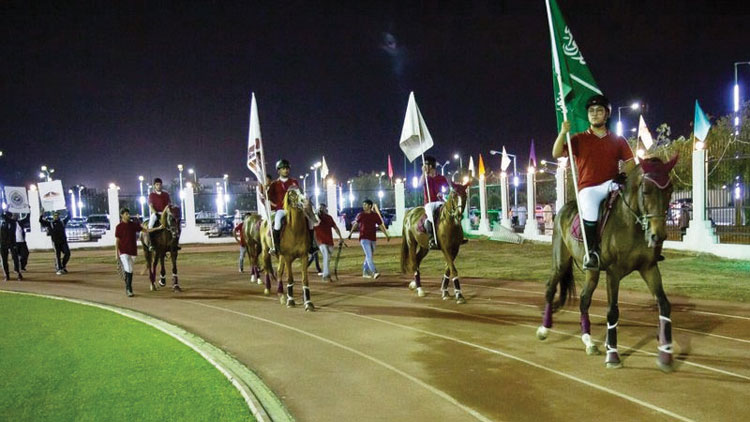 യാമ്പു സ്പോർട്സ് ഫെസ്​റ്റിവലിന് വർണാഭ തുടക്കം