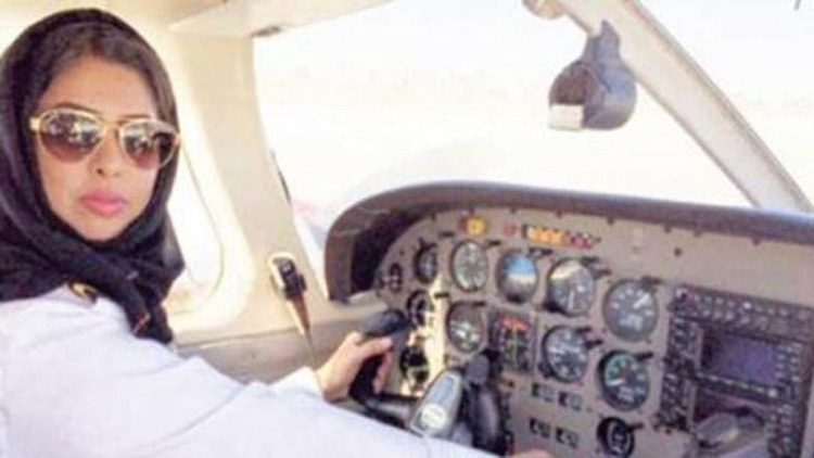 യാ​സ്​​മി​നി​ത്​ മാ​നം മു​ട്ടു​ന്ന സ്വ​പ്​​ന​സാ​ക്ഷാ​ത്​​കാ​രം