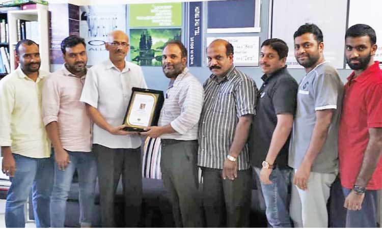 ഹസൈൻ പാണക്കാടിനു യാത്രയയപ്പ് നൽകി