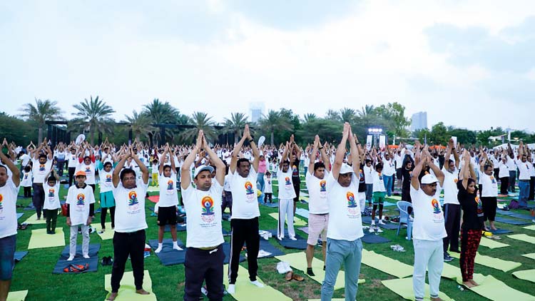 ആ​വേ​ശ​മാ​യി, ആ​ഘോ​ഷ​മാ​യി യോ​ഗാ ദി​നാ​ച​ര​ണ​ത്തി​ന്​ തു​ട​ക്കം