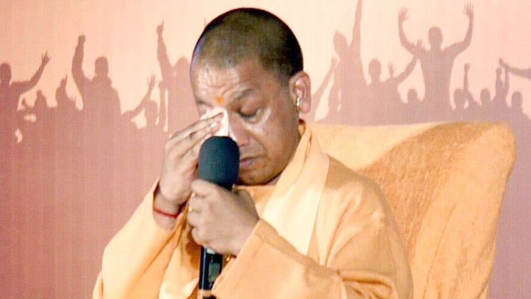 പുൽവാമ ആക്രമണം; വിദ്യാർഥിയുടെ ചോദ്യത്തിന് മുന്നിൽ യോഗി കരഞ്ഞു