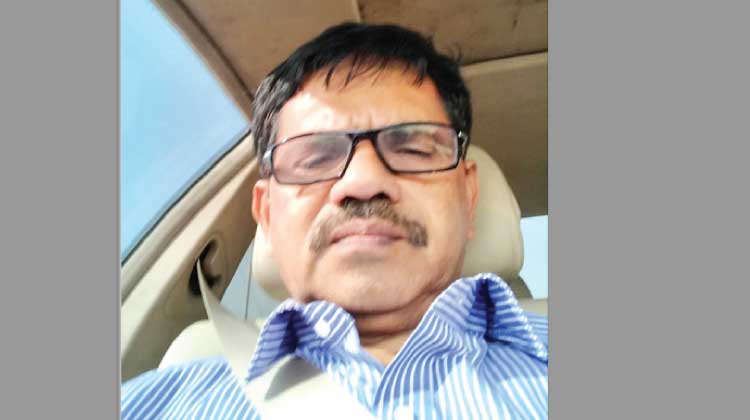 കൊ​റോ​ണ​ക്ക്​ കൊ​ടു​ക്കാ​തെ ചേ​ർ​ത്തു​പി​ടി​ച്ച സു​ഹൃ​ത്തു​ക്ക​ൾ