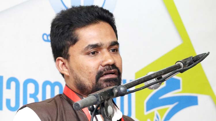 ച​രി​ത്ര​സ​ത്യ​ങ്ങ​ൾ ഉ​റ​ക്കെ പ​റ​യു​ക –ല​ബീ​ദ് ഷാ​ഫി