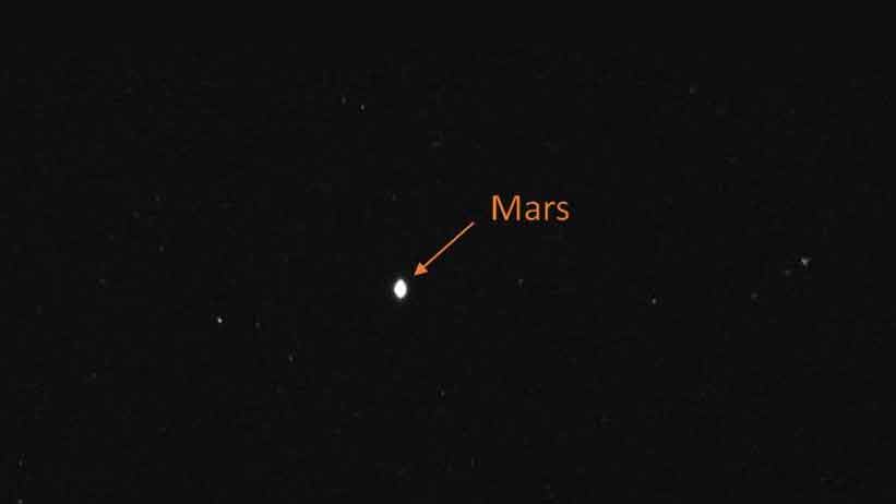 ചൊവ്വയുടെ ആദ്യ ചിത്രം പുറത്തുവിട്ട്​ ഹോപ്പ്